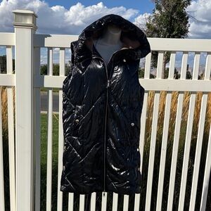 Nikki Jones Montreal Black Puffer Long Vest Size L, Worn Once
